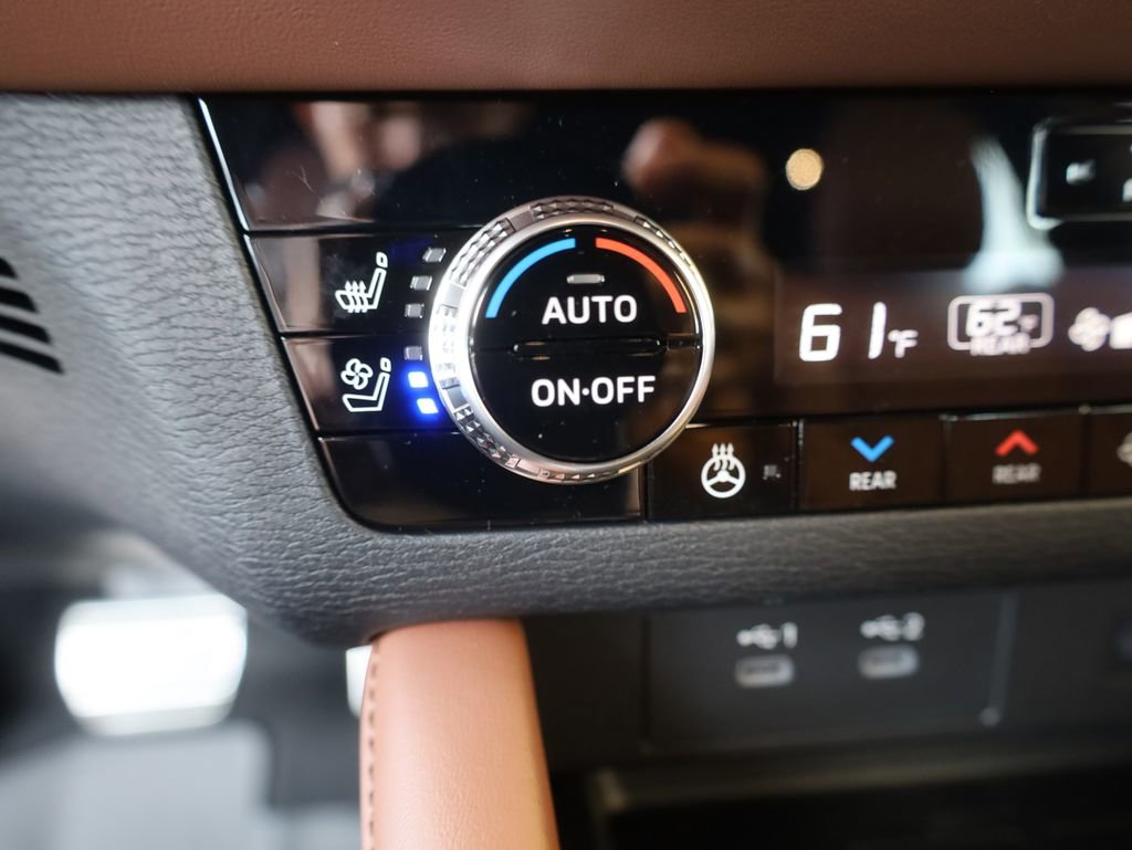 New 2025 Mitsubishi Outlander SEL image 43