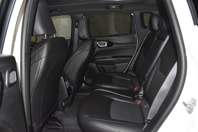 New 2026 Jeep Compass Latitude w/ Sun and Sound Group image 27