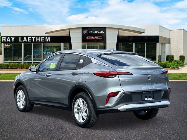 Used 2025 Buick Envista Preferred w/ Convenience I Package image 3