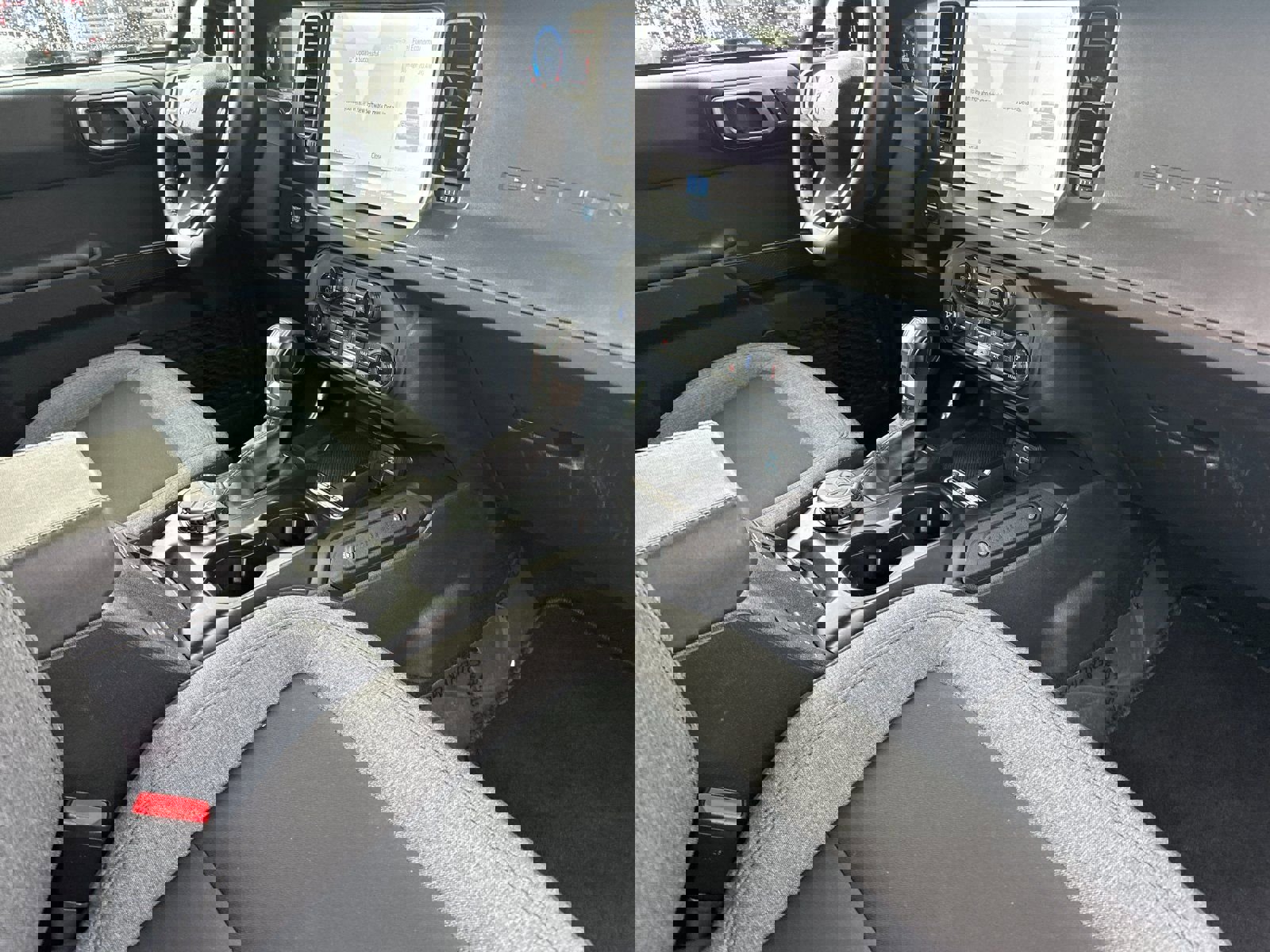 Used 2025 Ford Bronco Big Bend image 16