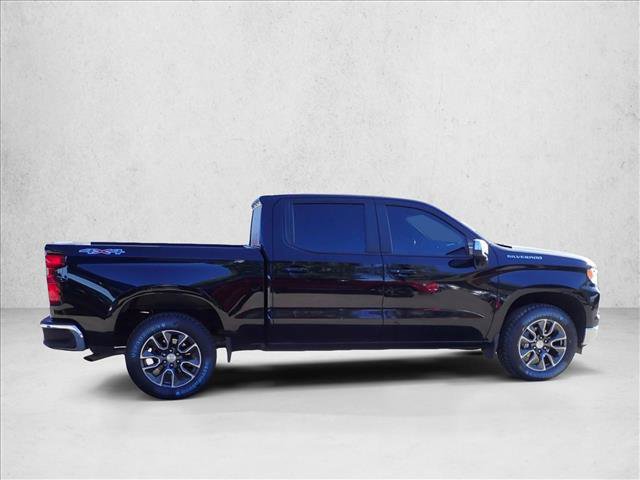 Used 2022 Chevrolet Silverado 1500 LT AWD/4WD image 5