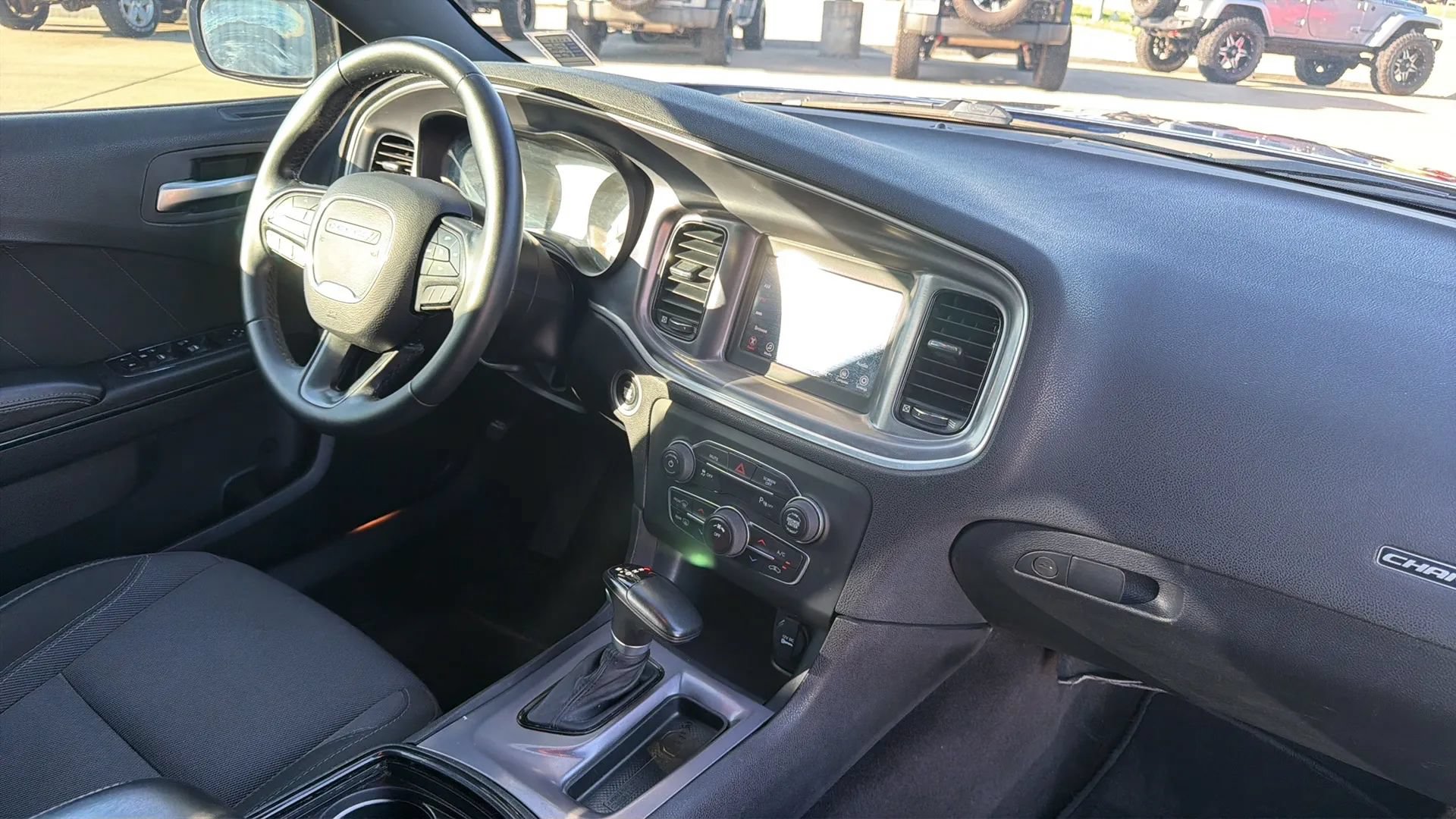 Used 2019 Dodge Charger SXT w/ Blacktop Package RWD image 69