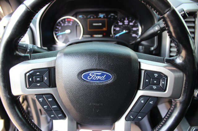 Used 2018 Ford F250 Platinum w/ FX4 Off-Road Package AWD/4WD image 13