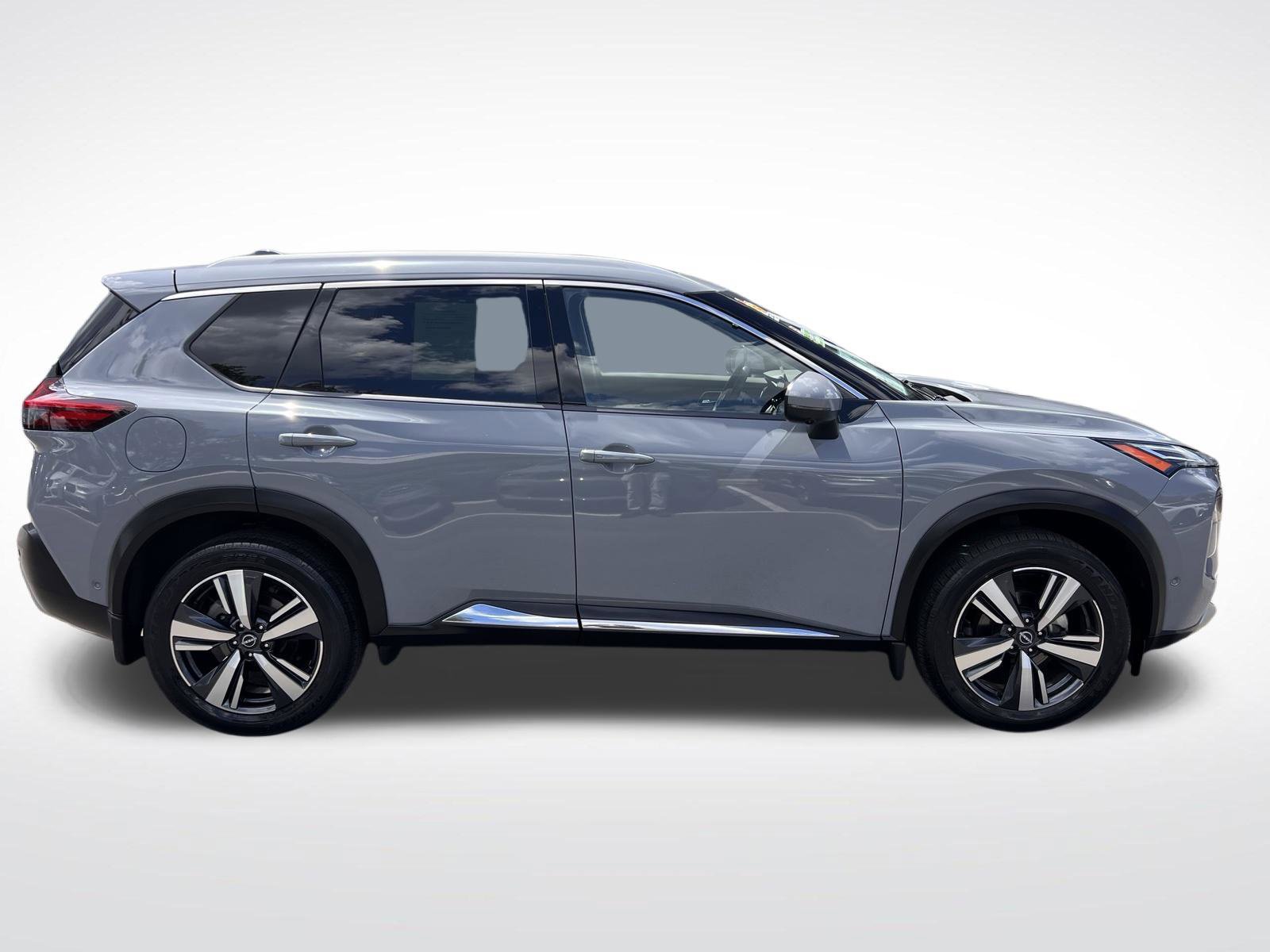 Used 2023 Nissan Rogue Platinum w/ Platinum Premium Package FWD image 8