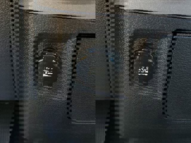 Used 2014 RAM 1500 Express image 31