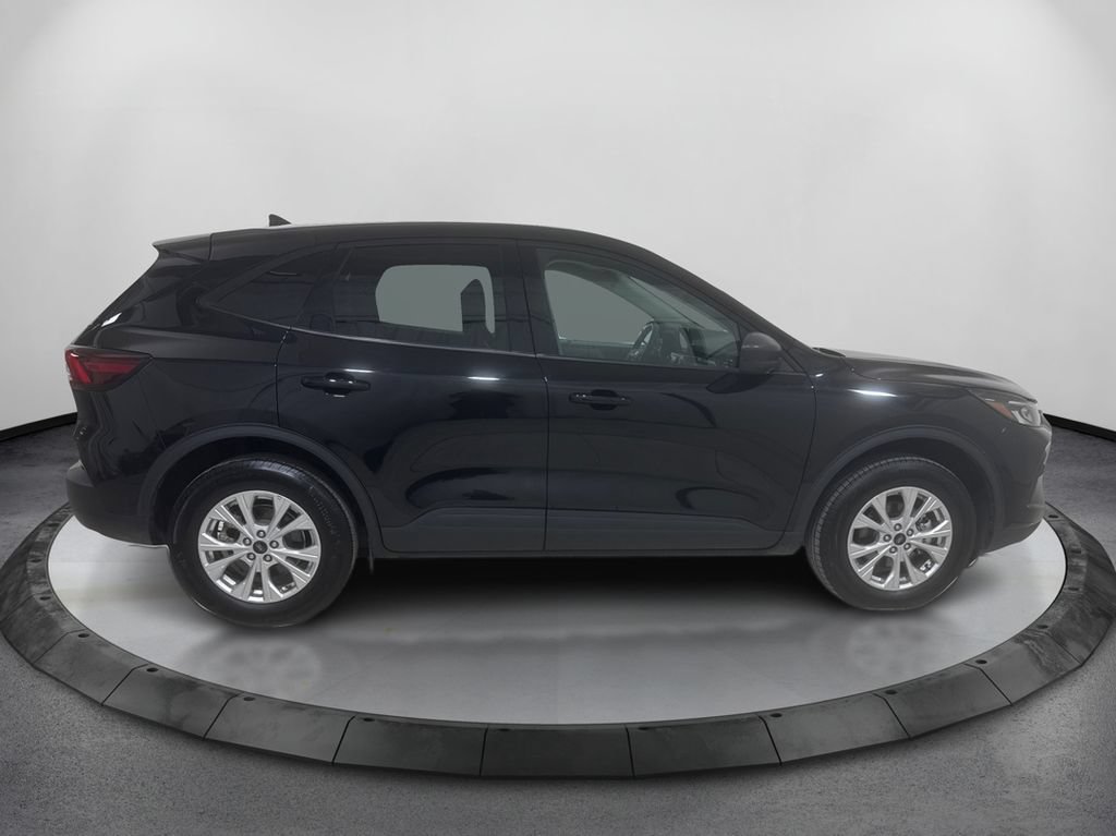 Used 2025 Ford Escape Active AWD/4WD image 4