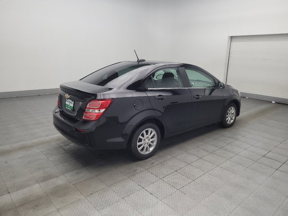 Used 2020 Chevrolet Sonic LT w/ Convenience Package FWD image 10