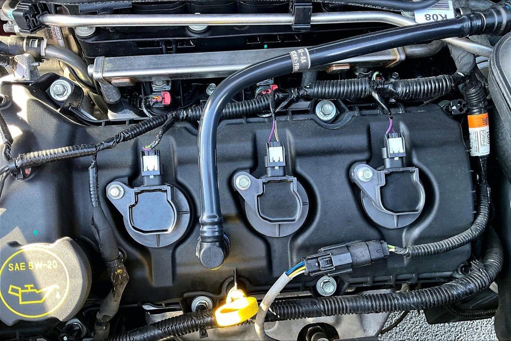 Used 2019 Ford Explorer XLT image 34