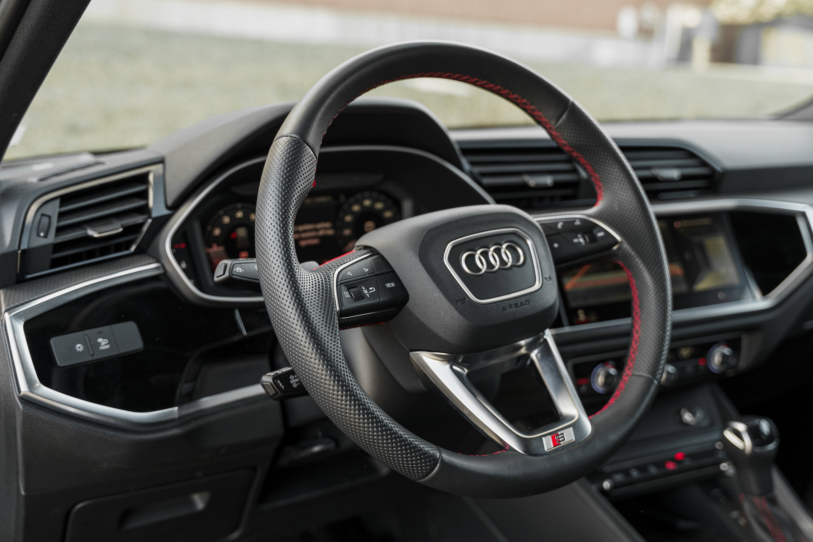 Certified 2025 Audi Q3 2.0T Premium Plus w/ Premium Plus Package image 10