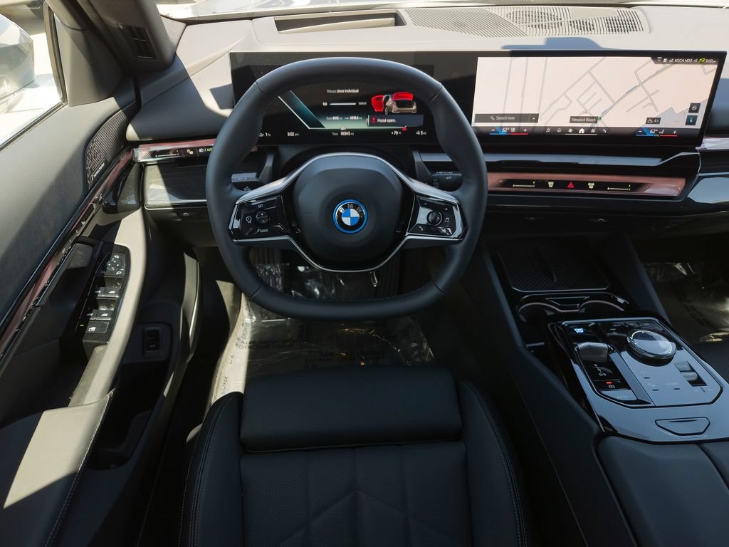 Used 2026 BMW i5 eDrive40 w/ Premium Package RWD image 19