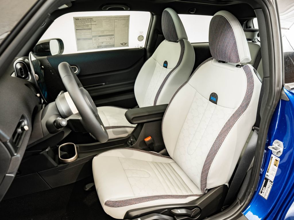 New 2026 MINI Cooper 2-Door Hardtop FWD image 21