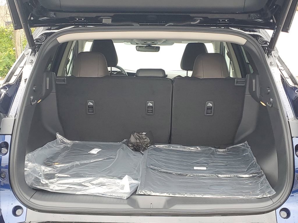 New 2025 Nissan Murano Platinum image 8