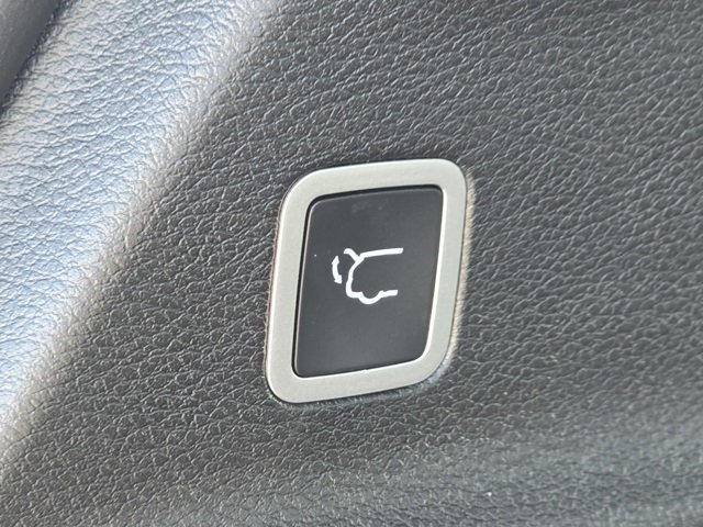New 2026 Chrysler Pacifica Select image 18