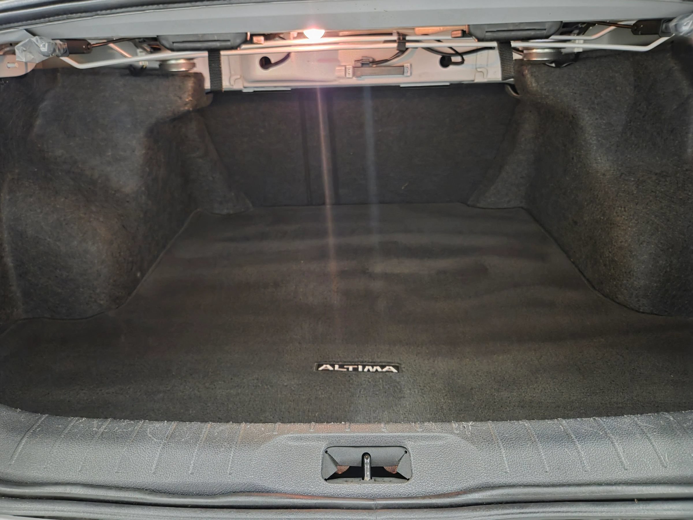 Used 2023 Nissan Altima 2.5 SV FWD image 36