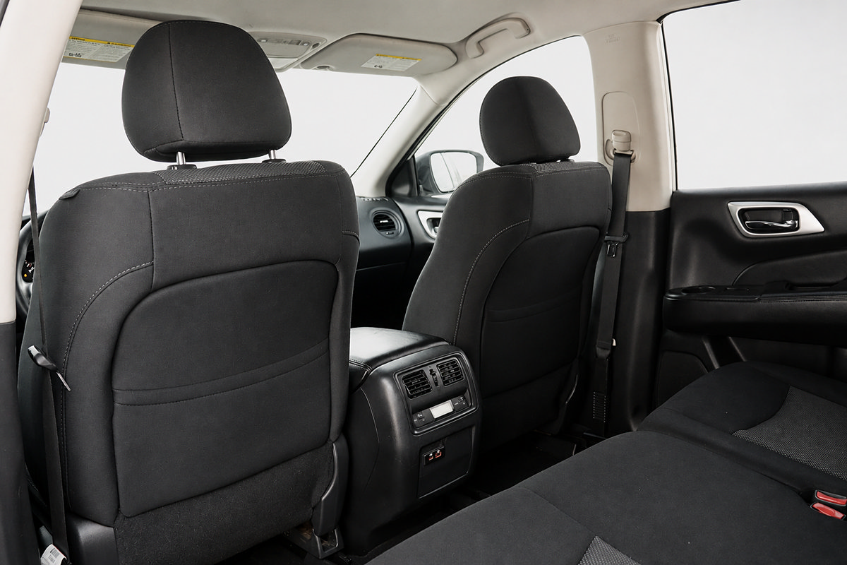 Used 2019 Nissan Pathfinder S AWD/4WD image 19
