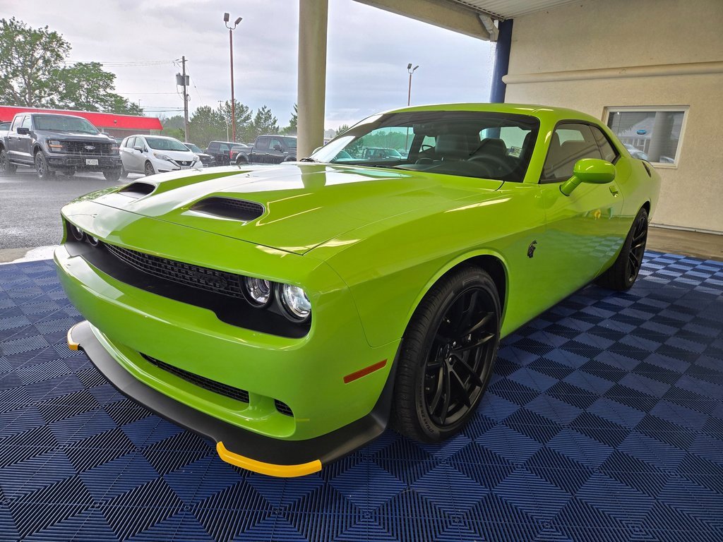 Used 2023 Dodge Challenger SRT Hellcat image 3
