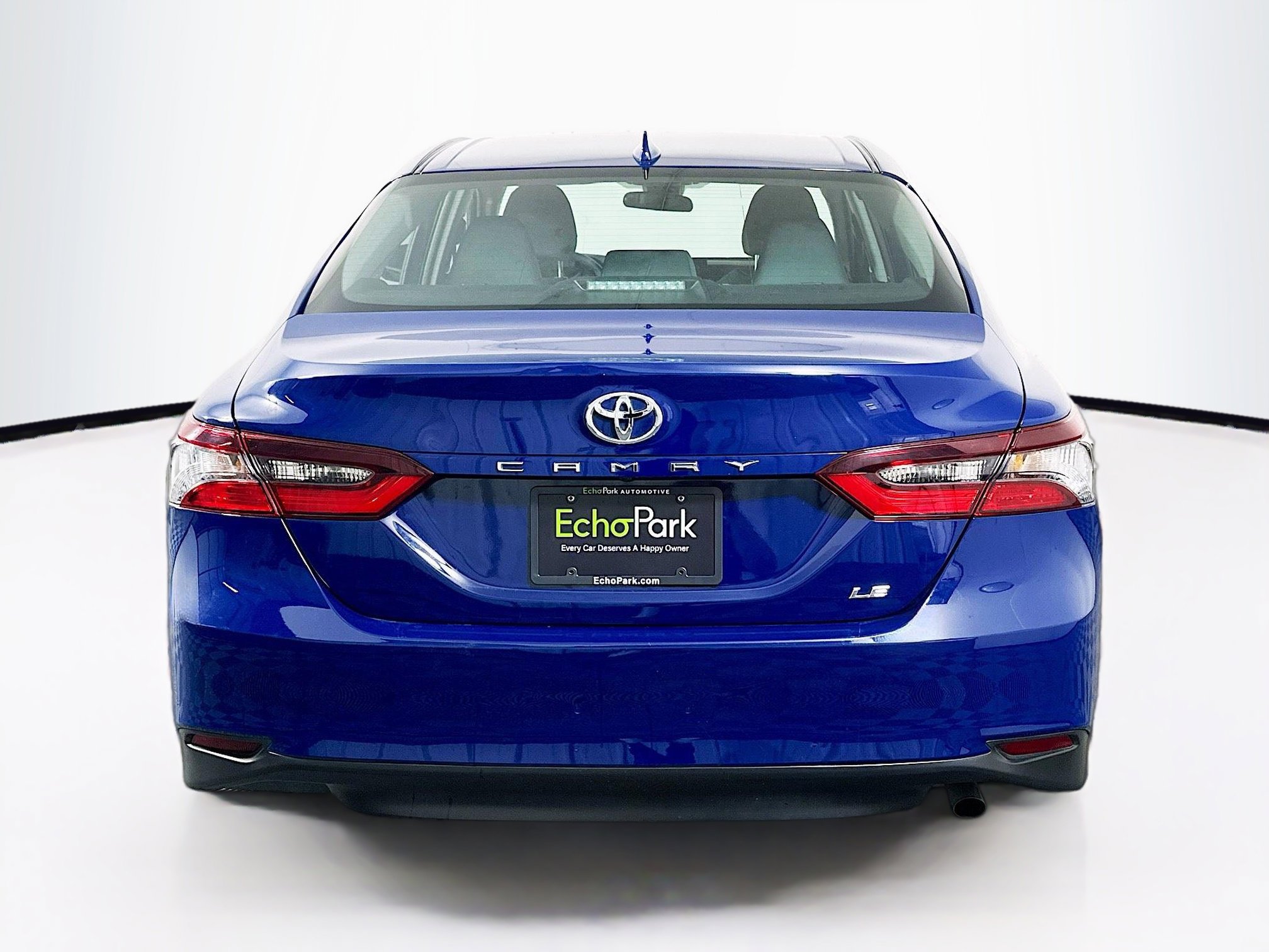 Used 2023 Toyota Camry LE FWD image 7