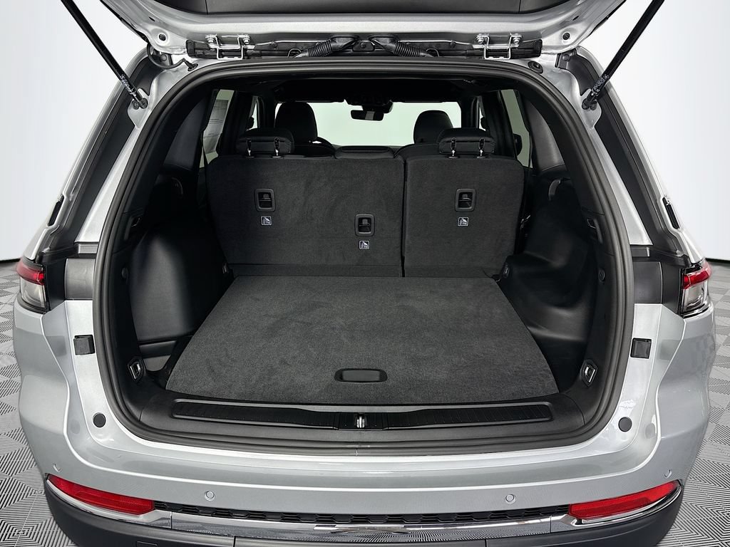 New 2026 Jeep Grand Cherokee Laredo AWD/4WD image 24