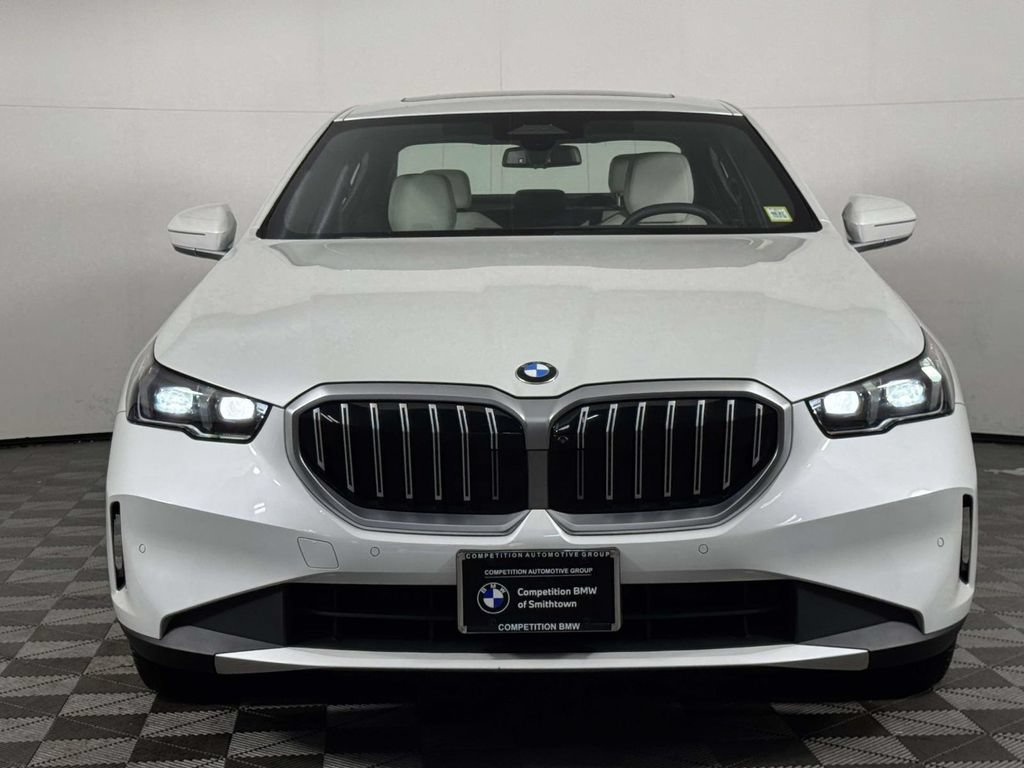 Used 2026 BMW 530i xDrive w/ Premium Package AWD/4WD image 6