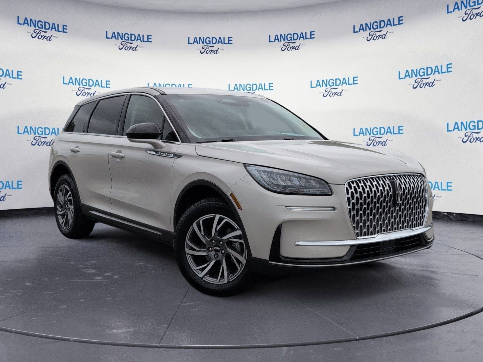 Used 2023 Lincoln Corsair FWD video 2