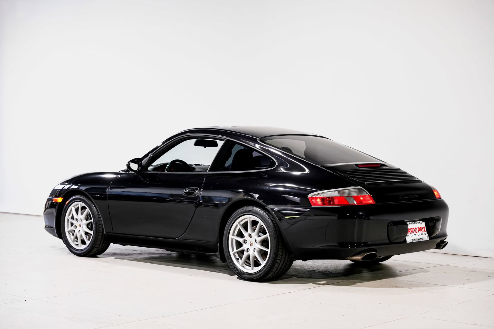 Used 2004 Porsche 911 Carrera RWD image 8