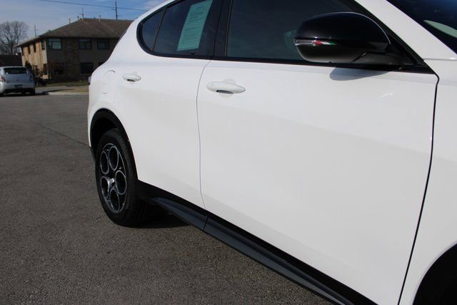 Used 2025 Alfa Romeo Tonale w/ Premium Package image 49