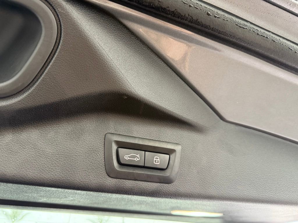 Used 2026 BMW X5 xDrive40i w/ M Sport Package image 25