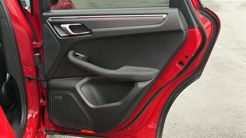 Used 2017 Porsche Macan GTS AWD/4WD image 42