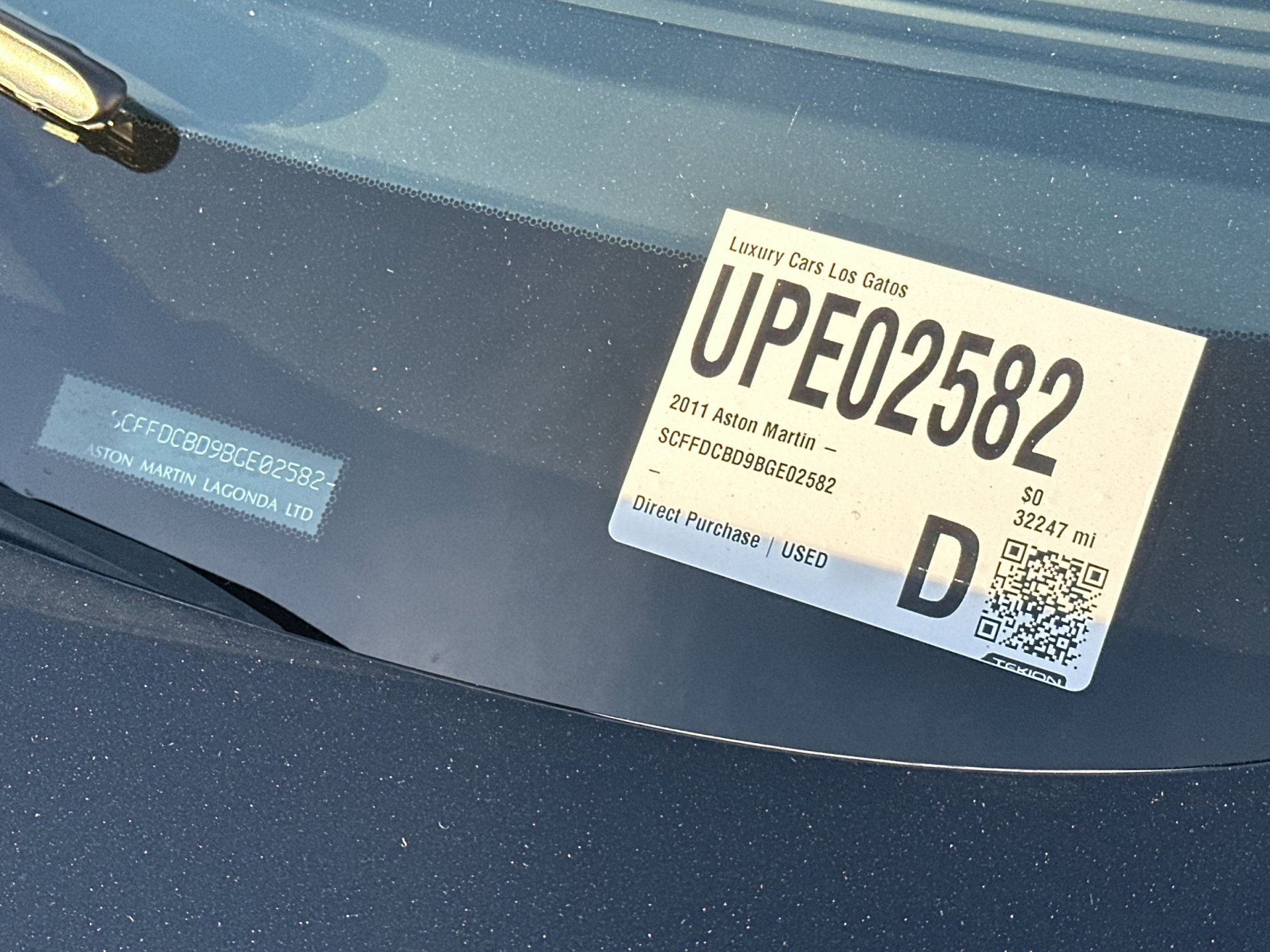 Used 2011 Aston Martin DBS Carbon Black image 31