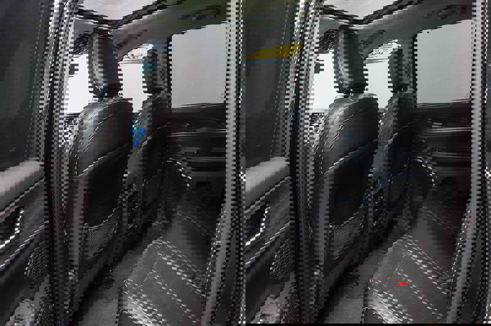 Used 2023 Jeep Grand Cherokee 4WD 4xe w/ Luxury Tech Group II image 19