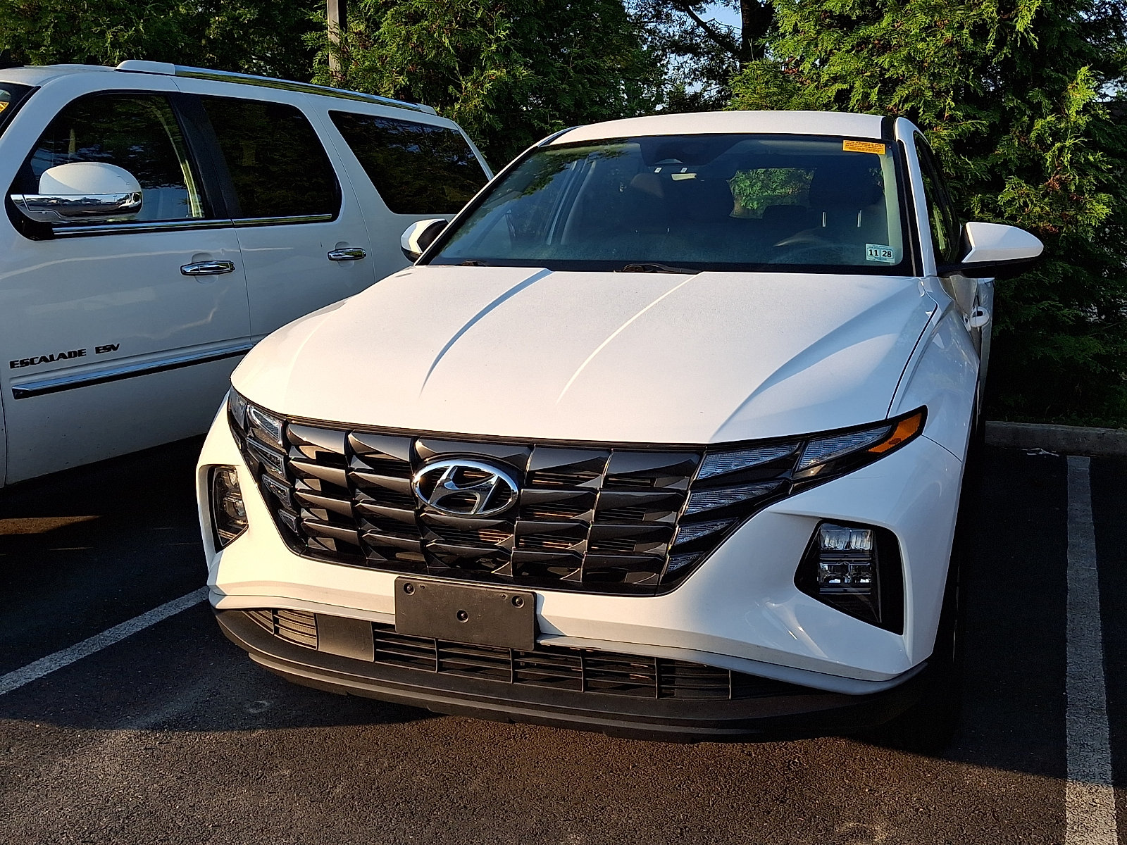 Used 2024 Hyundai Tucson SE FWD image 2