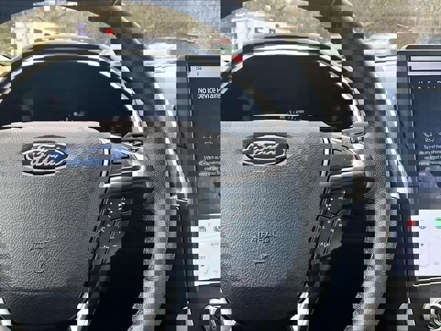 Used 2021 Ford Edge SEL w/ Cargo Accessory Package AWD/4WD image 24