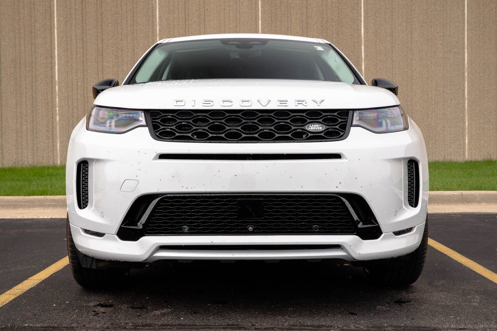 Used 2025 Land Rover Discovery Sport S image 3