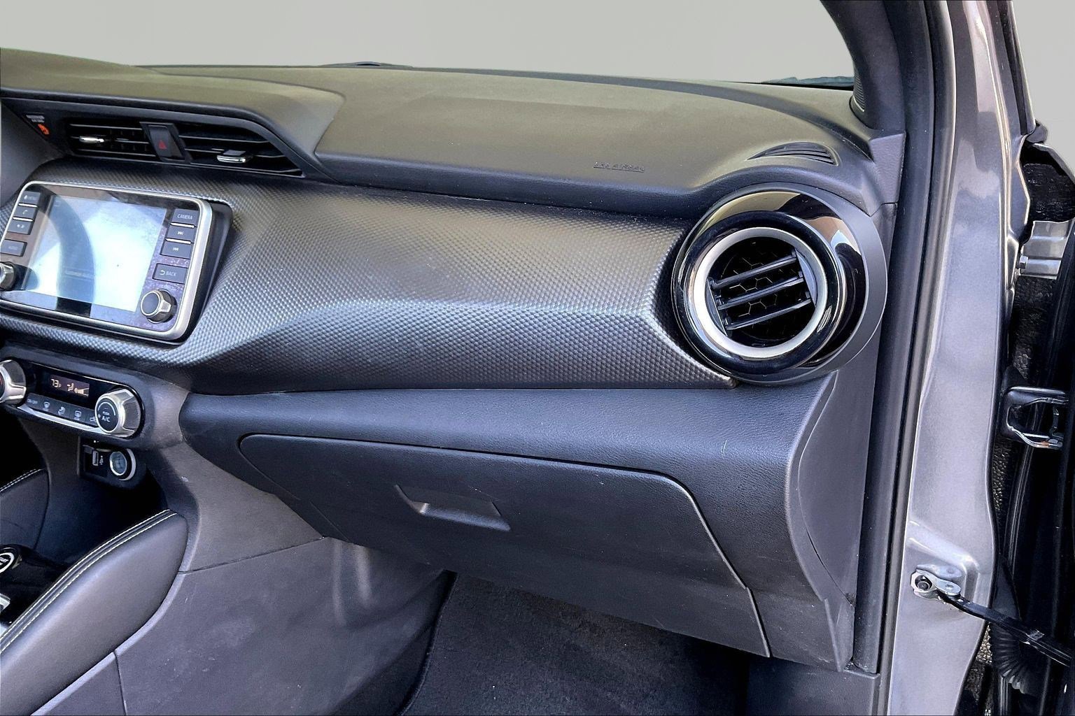 Used 2020 Nissan Kicks SV image 25