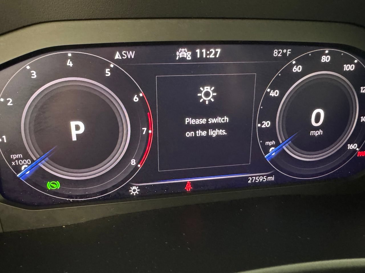 Used 2023 Volkswagen Atlas SE w/ Panoramic Sunroof Package FWD image 4
