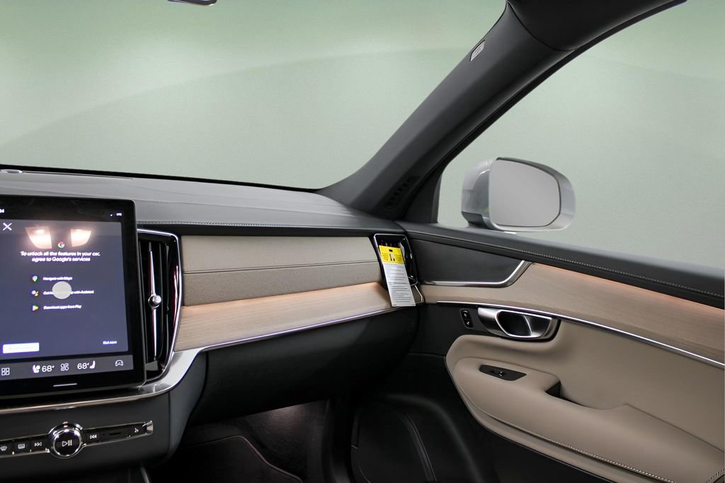 New 2026 Volvo XC90 B5 Plus w/ Protection Package Premier image 15