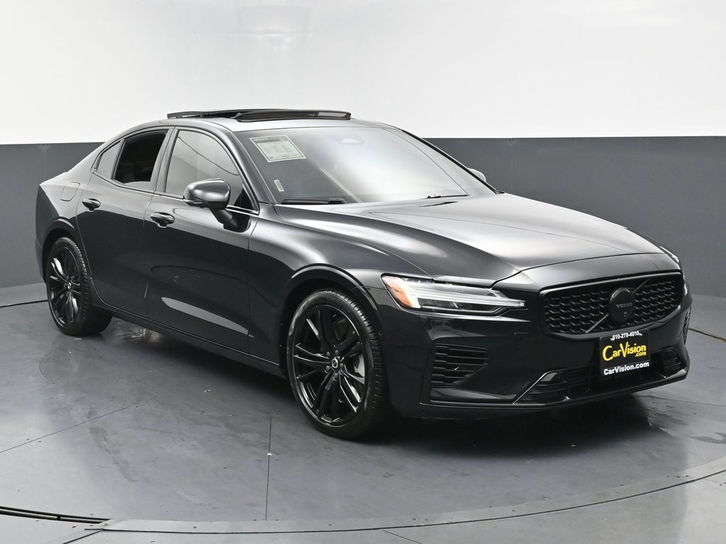 Used 2024 Volvo S60 T8 Ultimate w/ Climate Package image 3