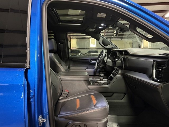 Used 2024 GMC Sierra 1500 AT4 w/ Technology Package image 12