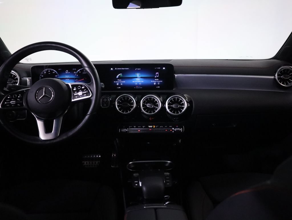 Used 2023 Mercedes-Benz CLA 250 4MATIC image 41