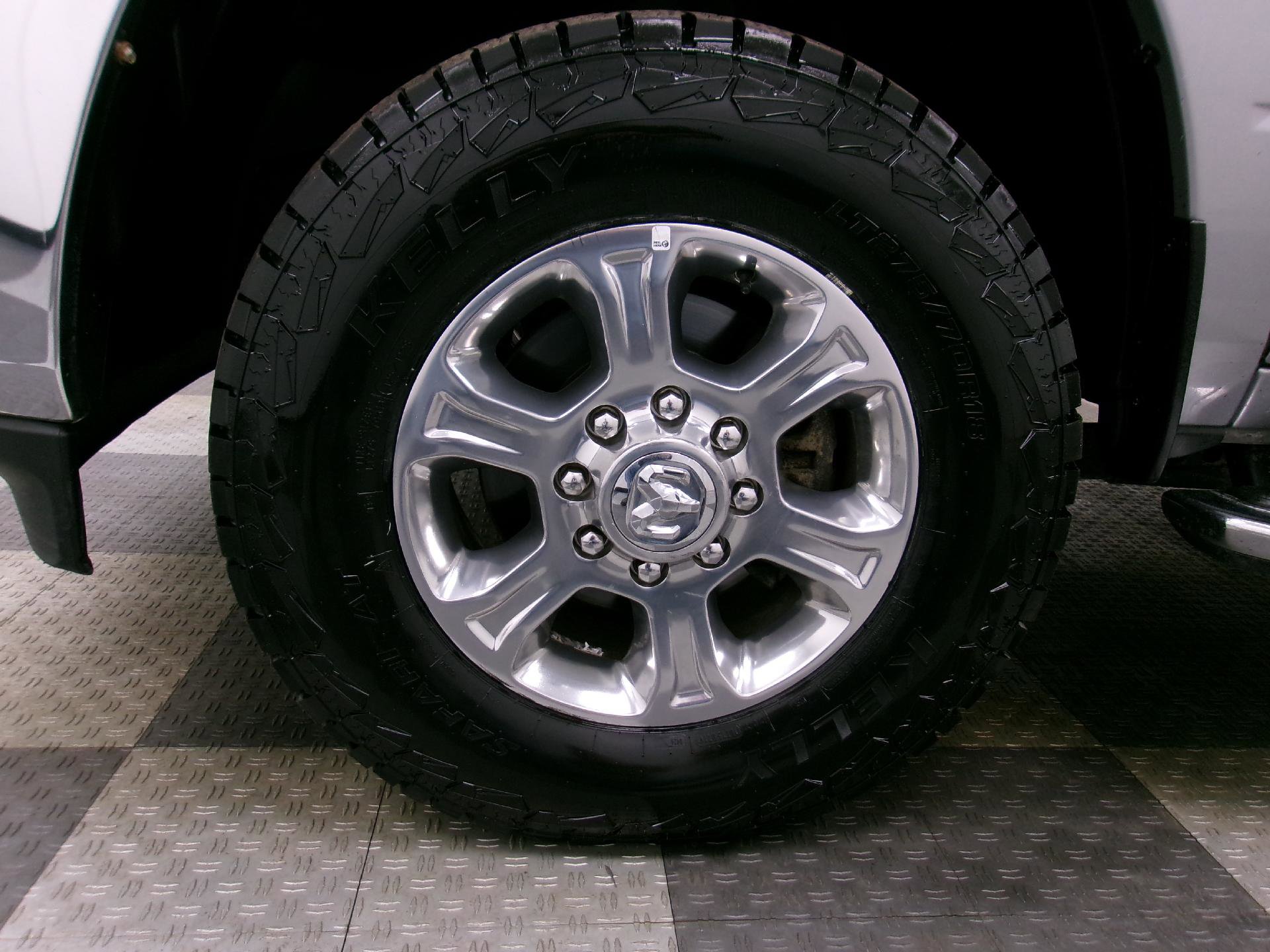Used 2024 RAM 3500 Big Horn AWD/4WD image 15