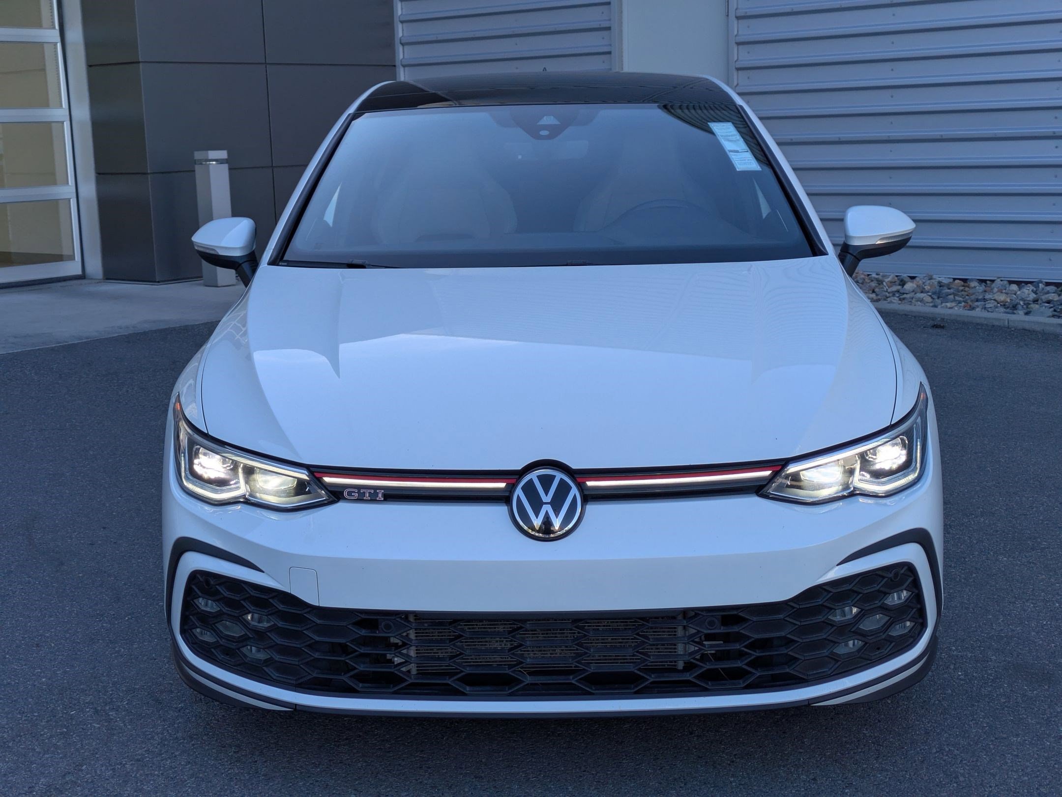 Used 2022 Volkswagen GTI SE FWD image 9