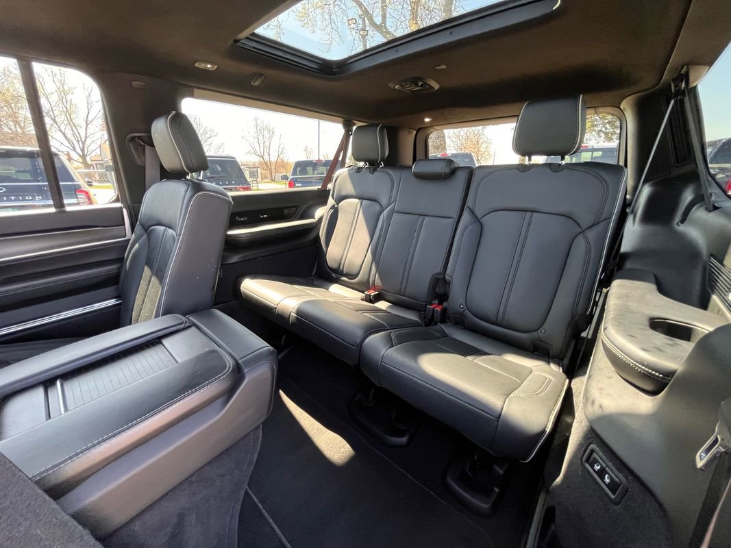 Used 2024 Jeep Grand Wagoneer L Series II w/ Quick Order Packagew 28T AWD/4WD image 28