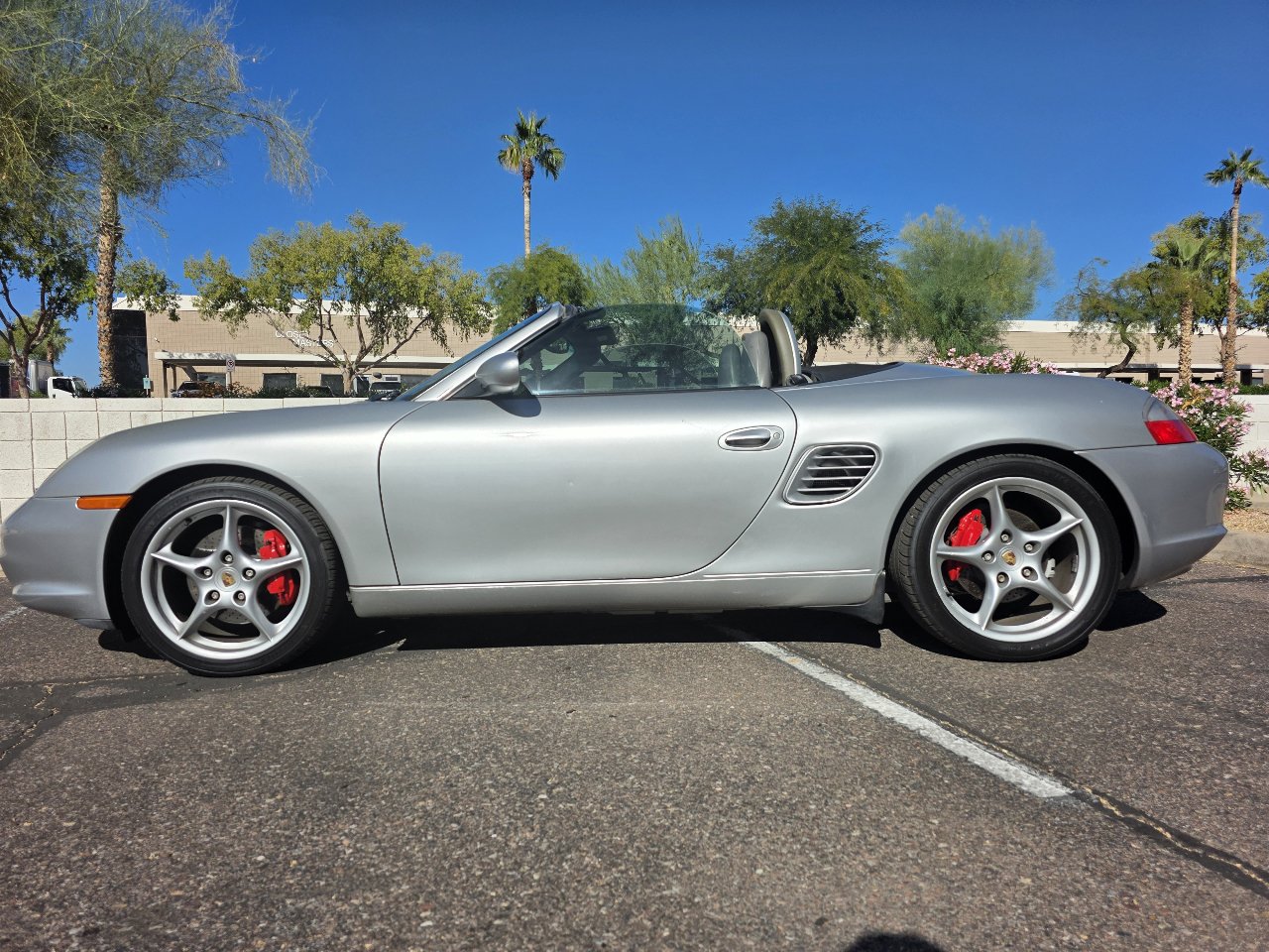 Used 2003 Porsche Boxster S image 2