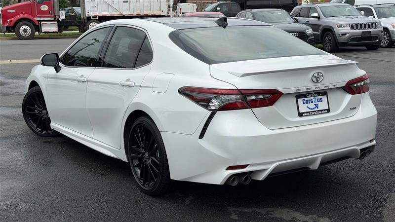 Used 2022 Toyota Camry XSE FWD image 4