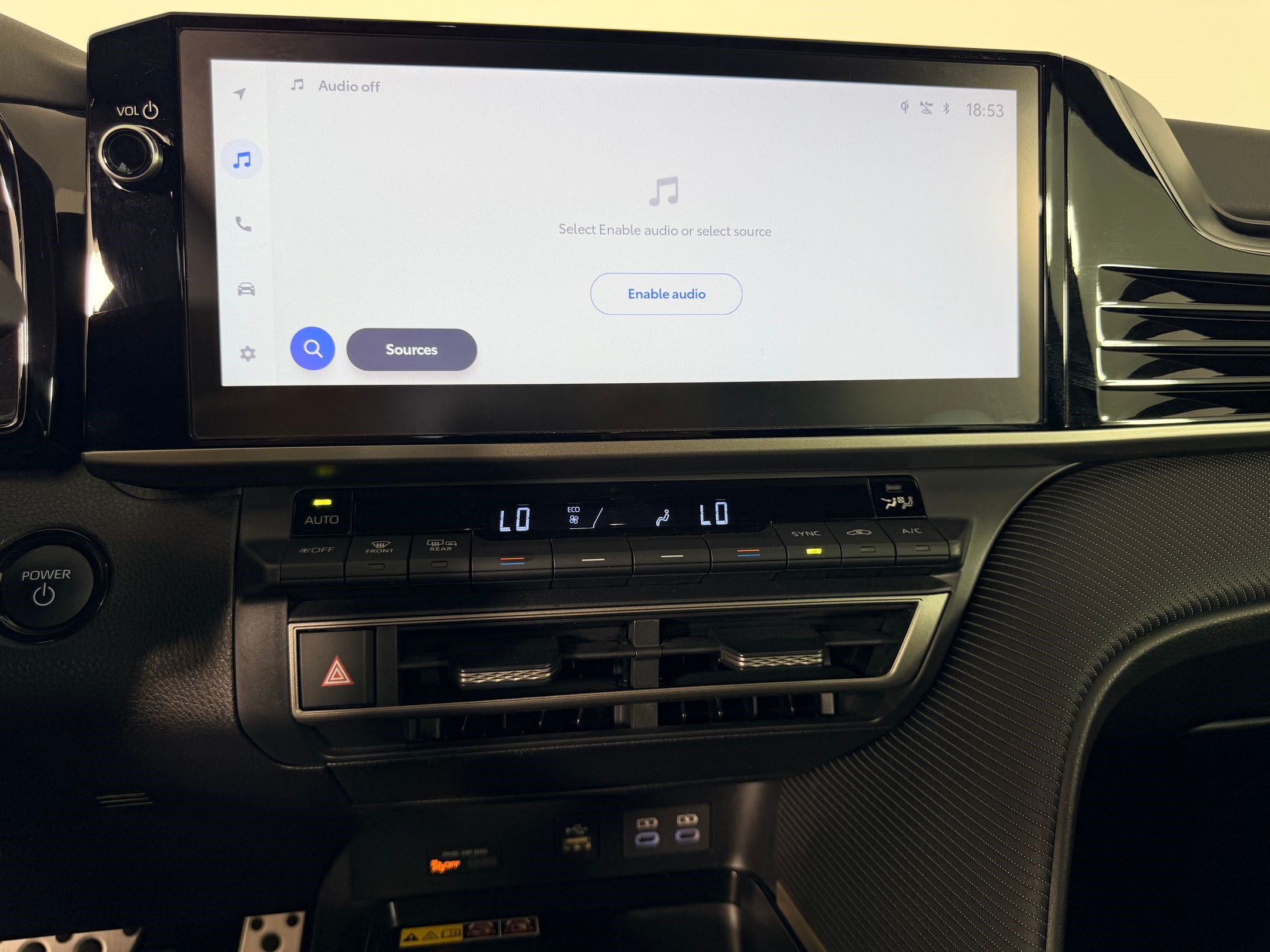 Used 2026 Toyota Camry SE w/ Multimedia Upgrade Package FWD image 19