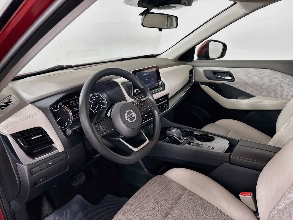 Used 2021 Nissan Rogue SV FWD image 9