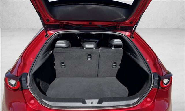 Used 2022 MAZDA MAZDA3 s FWD image 9