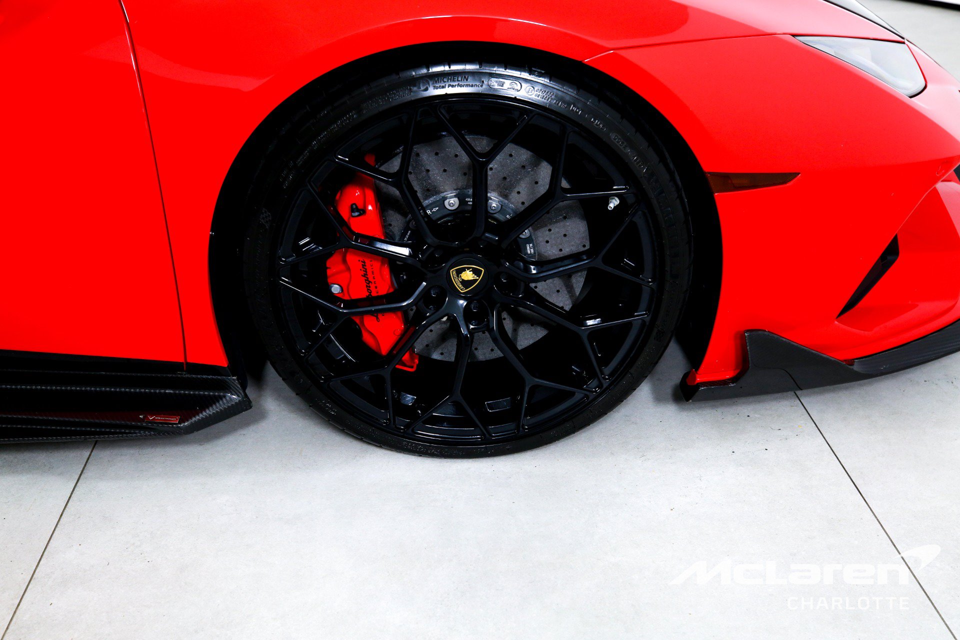Used 2020 Lamborghini Huracan EVO AWD/4WD image 27