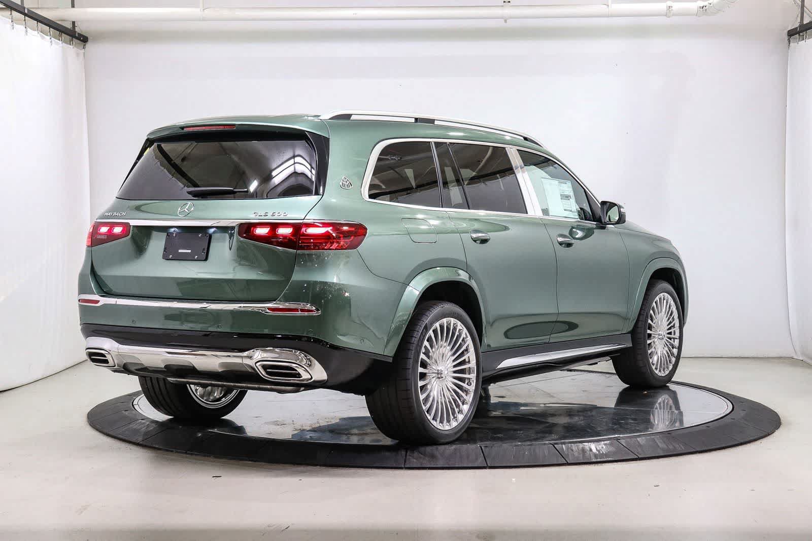 New 2026 Mercedes-Benz Maybach GLS 600 4MATIC image 4