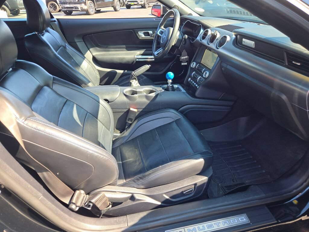 Used 2019 Ford Mustang GT Premium w/ Equipment Group 401A RWD image 7